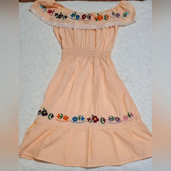 Mexican Embroidered Off-Shoulder Dress - Picture 3 of 8